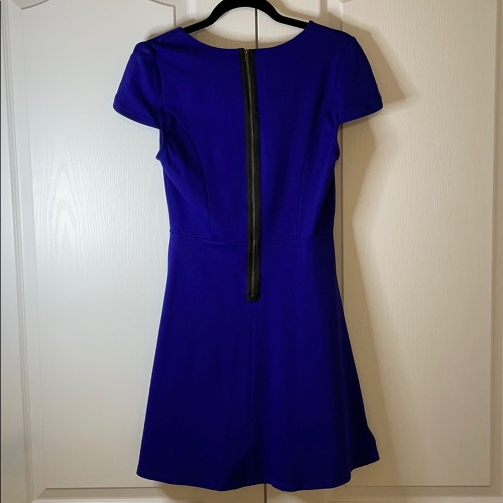 Semi Formal Dress - Picture 4 of 4